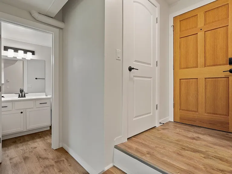 1314 N Gammon Rd #B — Photo 8