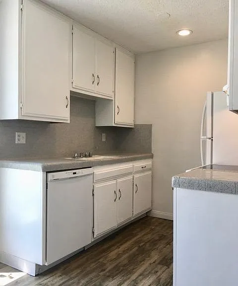 3345 Herman Ave — Photo 2