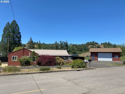 1223 NE Locust St, Oakland, OR, 97462