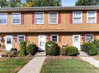 343 Chicopee St APT 31, Chicopee, MA 01013