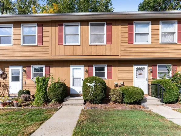 343 Chicopee St APT 31, Chicopee, MA 01013