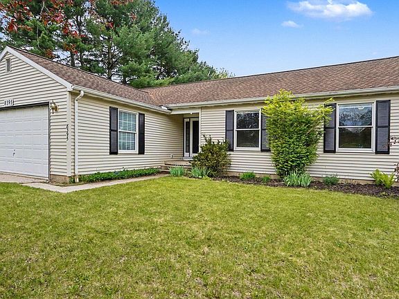 5th image of 8395 Huron River Dr
