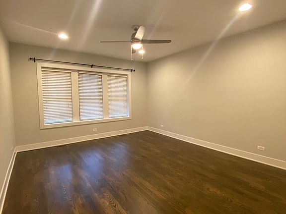 4th image of 3917 N Janssen Ave #1X