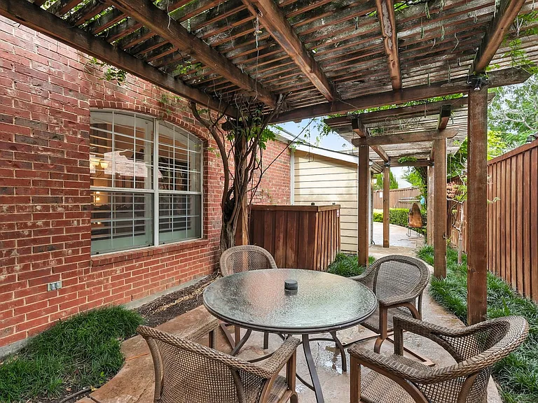 2303 Chapelwood Dr — Photo 51