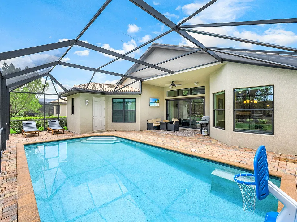 23432 Sanabria Loop