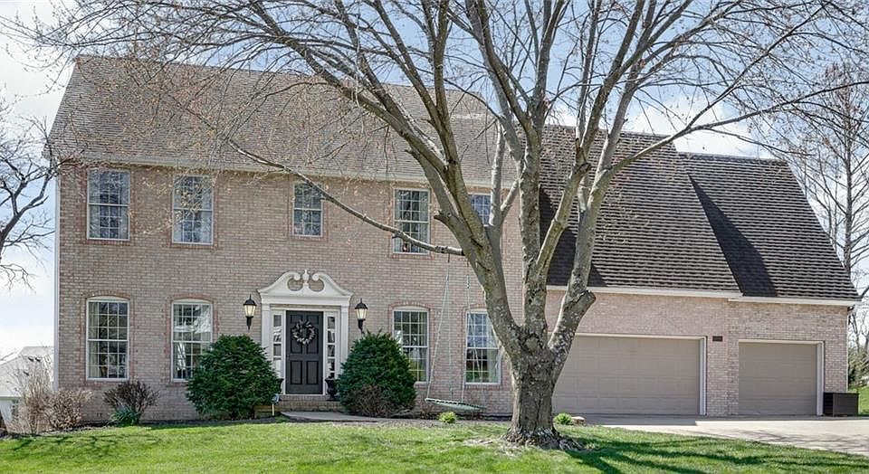 1st image of 4610 Manor Dr