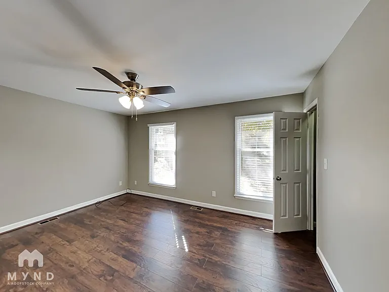 3504 Berdan Ct — Photo 10