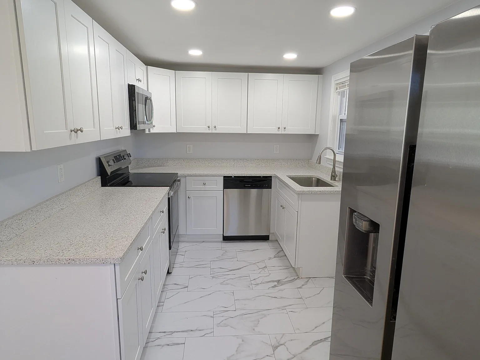 4 bed, 1428 sqft, $3,500 — Photo 3
