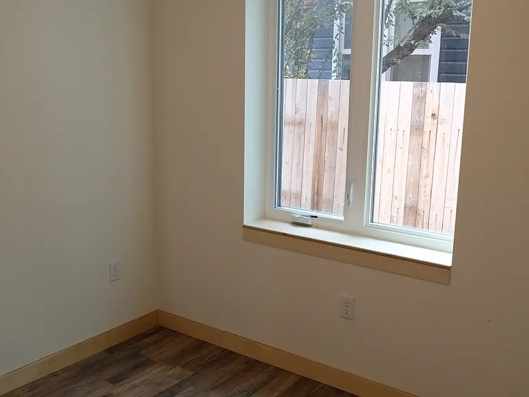 1029 W Pierpont Ave S #1 — Photo 7