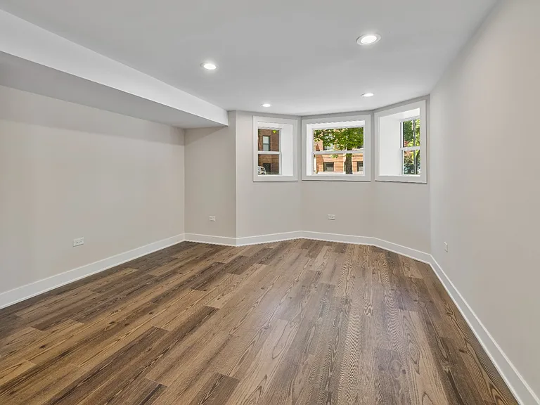 2257 N Sawyer Ave #G — Photo 6