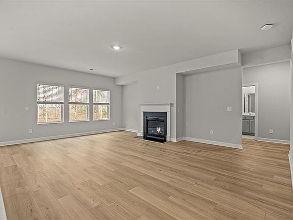 5th image of 420 Ragland Ave
