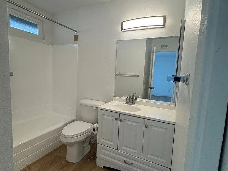 2210 & 2212 E Avalon Ave — Photo 10