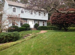 32 Cherry Ln, Mountain Top, PA 18707