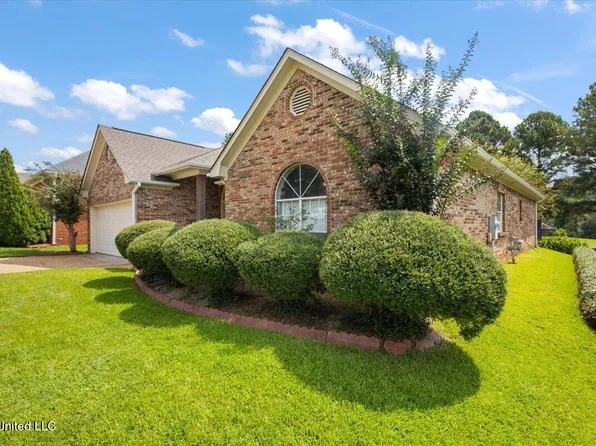 162 Apple Blossom Dr, Brandon, MS 39047