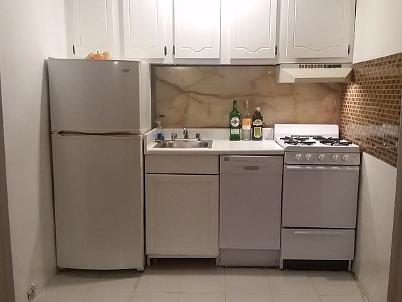 4th image of 235 W End Ave APT 1A