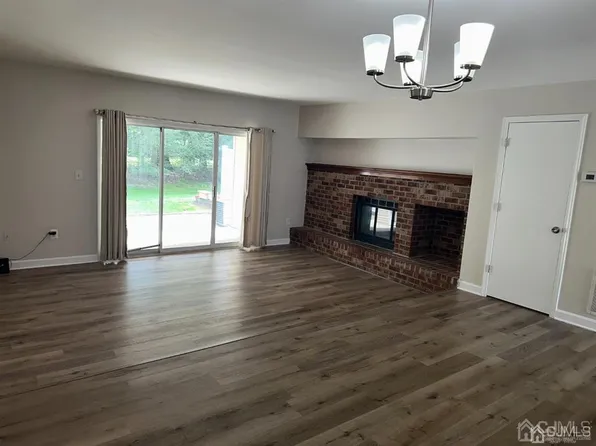 14 Albury Way, North Brunswick, NJ 08902