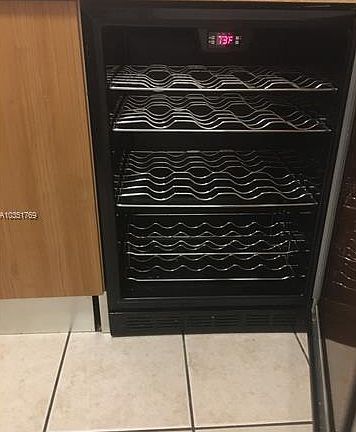 5th image of 9419 Fontainebleau Blvd APT 105