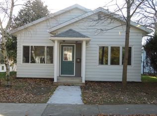 931 Pennsylvania St, Sturgeon Bay, WI 54235