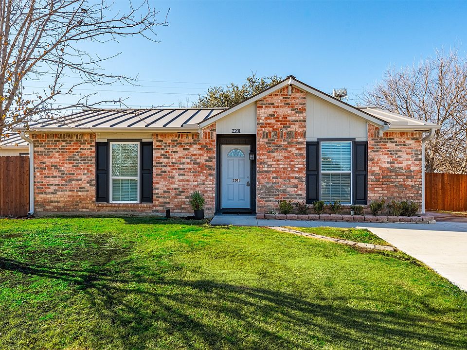 1st image of 2201 Wildbriar Dr