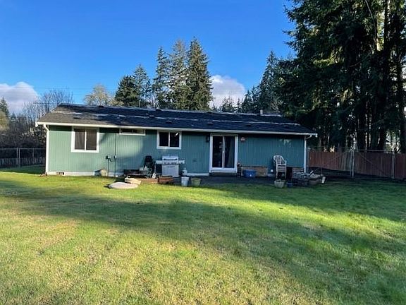 3rd image of 6813 Lake Saint Clair Dr SE