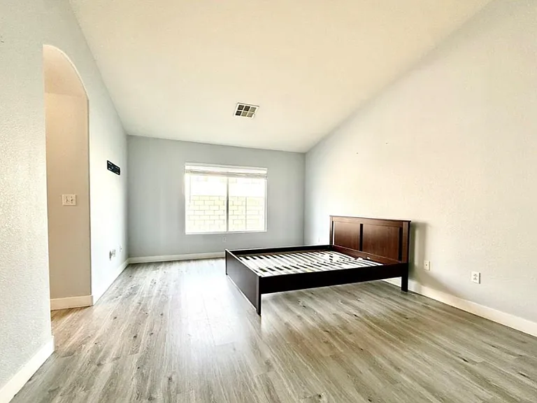 3340 Strawberry Roan Rd — Photo 9