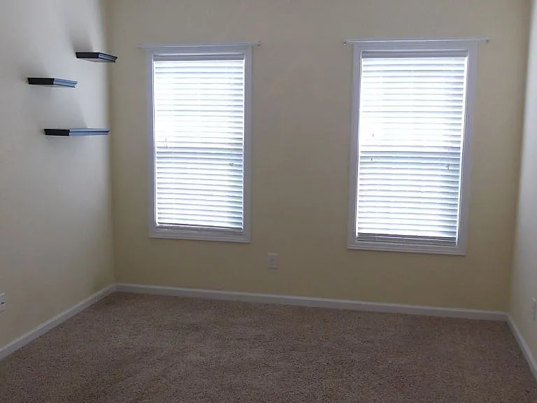 9525 Burford Ln NW — Photo 18