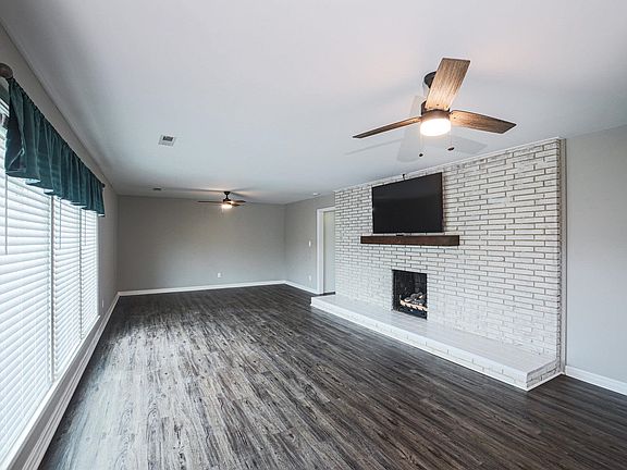 5th image of 2236 McBurney Dr