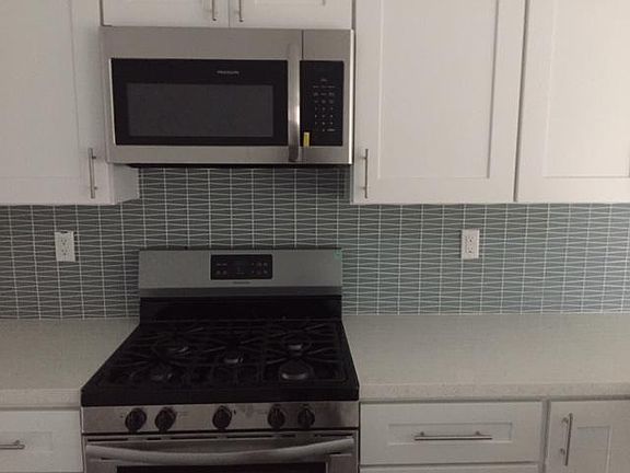 5th image of 5822 Hedda St
