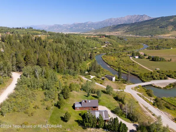 616 McNeel Rd, Alpine, WY 83128