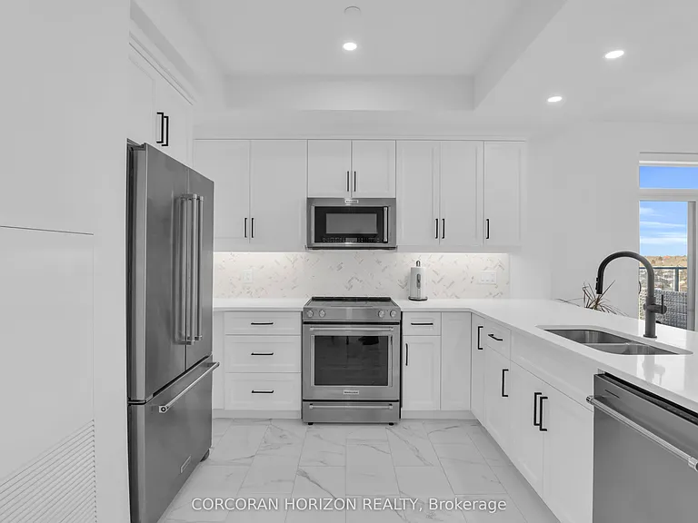 71 Wyndham St S #1105 — Photo 7