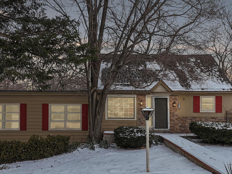 1st image of 2733 Locust St