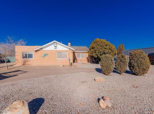 609 Candelaria Rd NW, Albuquerque, NM 87107