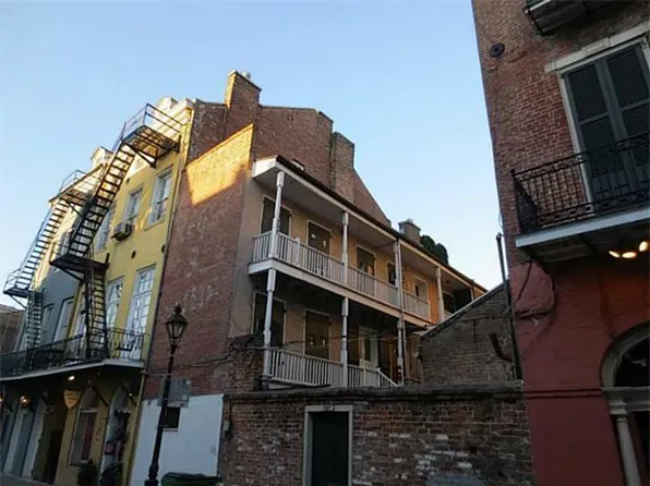 Straight707 Toulouse St.