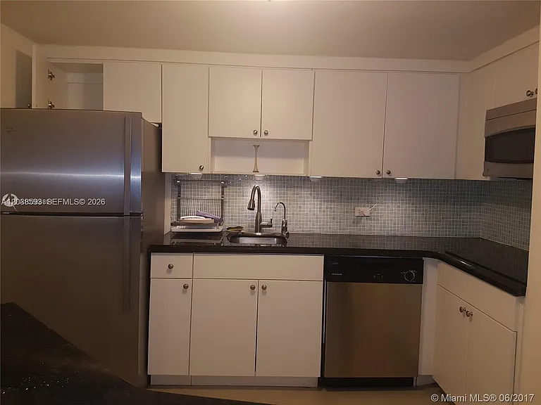 801 Brickell Bay Dr #765 — Photo 5