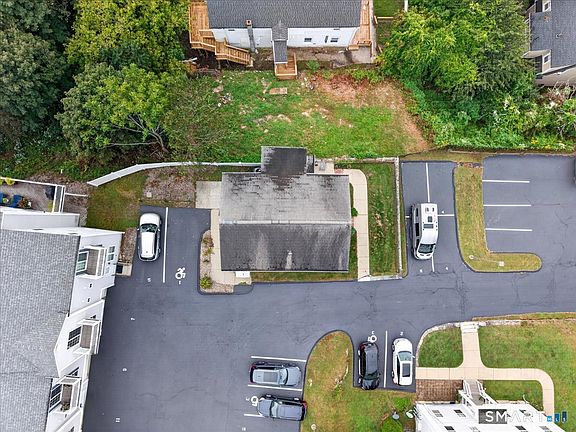 3rd image of 1 Harbor View Lane #1