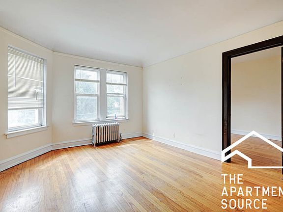 4th image of 2946 N Albany Ave APT 2W