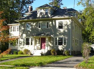 27 Beverly Rd, West Hartford, CT 06119