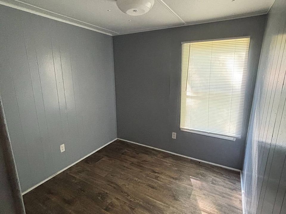 2nd image of 132 Gantt Rd #16