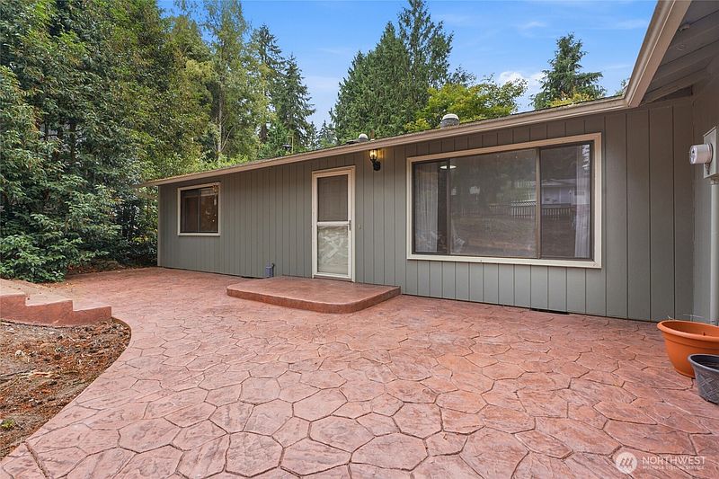 4th image of 108 Swiftwater Place