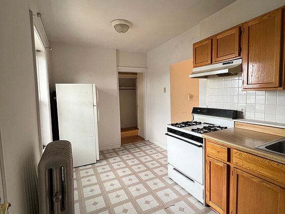 4th image of 5951 N Paulina St APT 3E