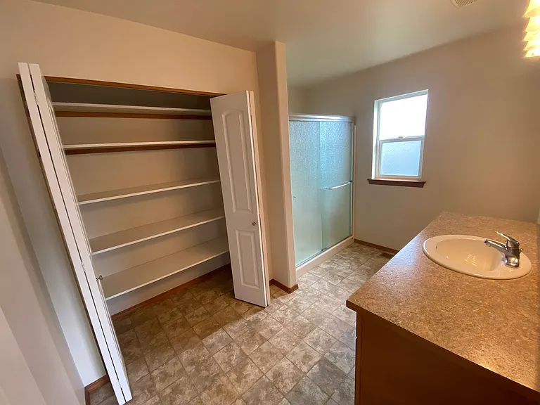 403 E Windsor Ct — Photo 11