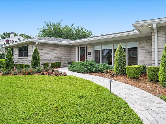 4th image of 205 Miramar Rd