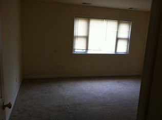 6066 Munson Hill Rd, Falls Church, VA 22044