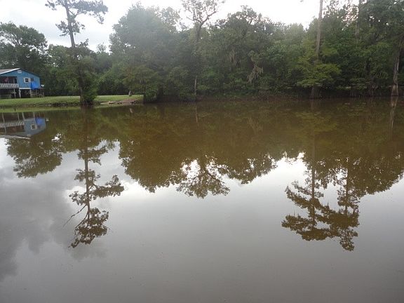 3rd image of 5586 Howard Dr