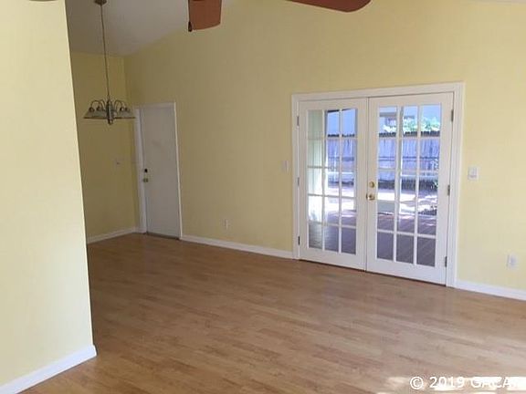 5th image of 10911 NW 36th Pl