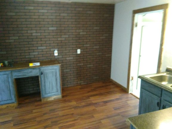 4th image of 1007 W Harvey Ave