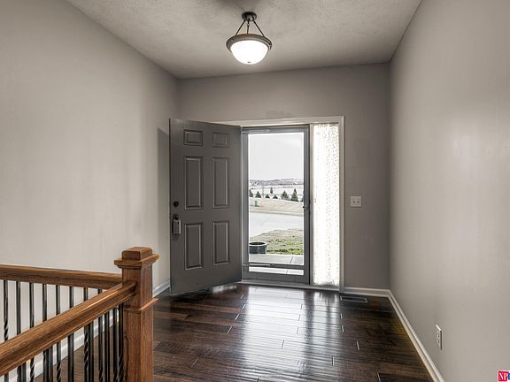 4th image of 18242 Northern Hills Dr
