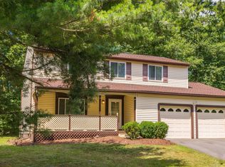 122 Pepperidge Pl, Sterling, VA 20164