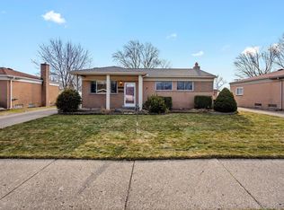 12332 Muriel Dr, Warren, MI 48093