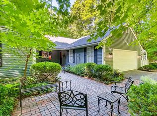 1106 S Charles Ave, Naperville, IL
